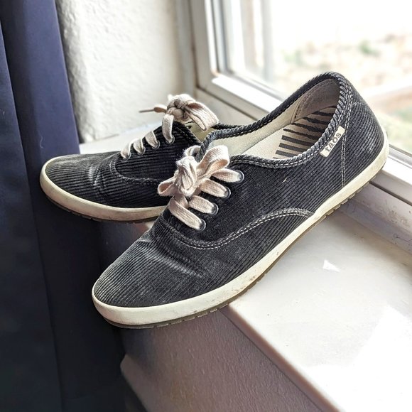 Taos Footwear Shoes - Taos Corduroy Sneaker Grey Black